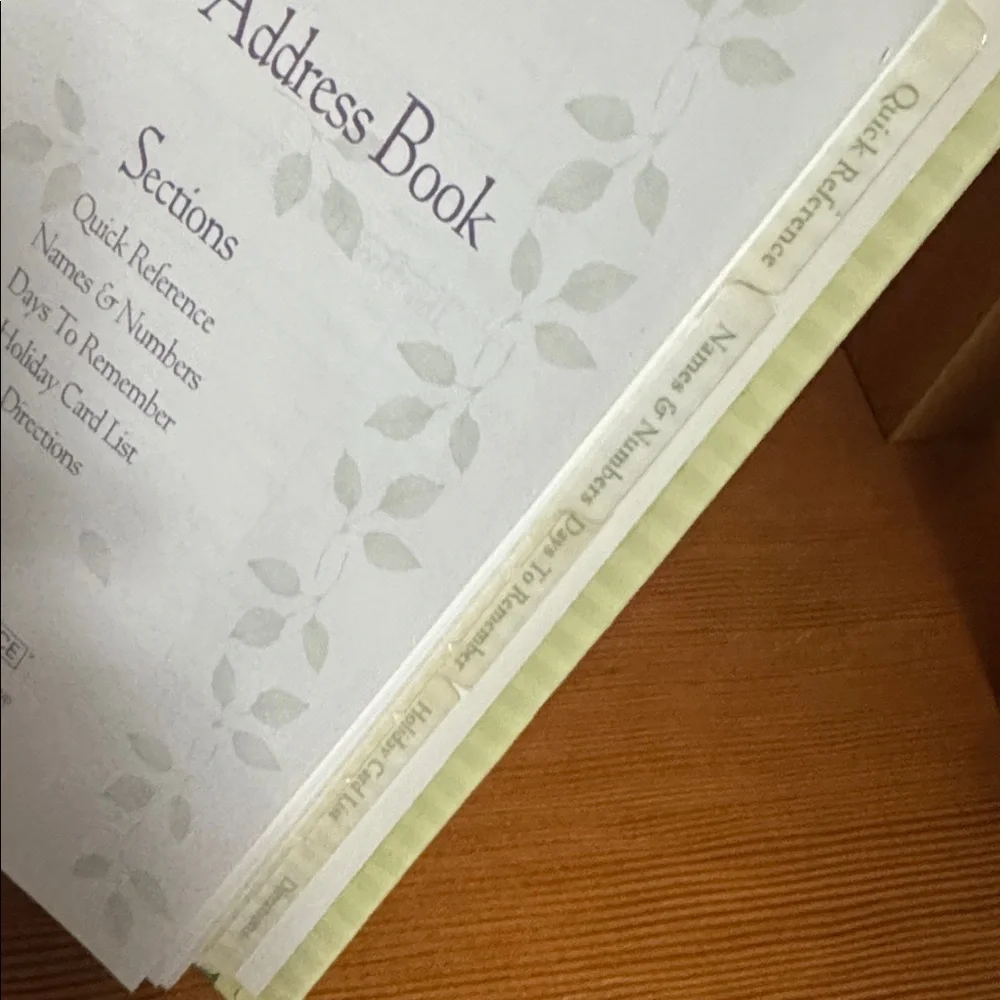🆕 At A Glance Green Leaf Patterned Address, phone number & more Binder Album